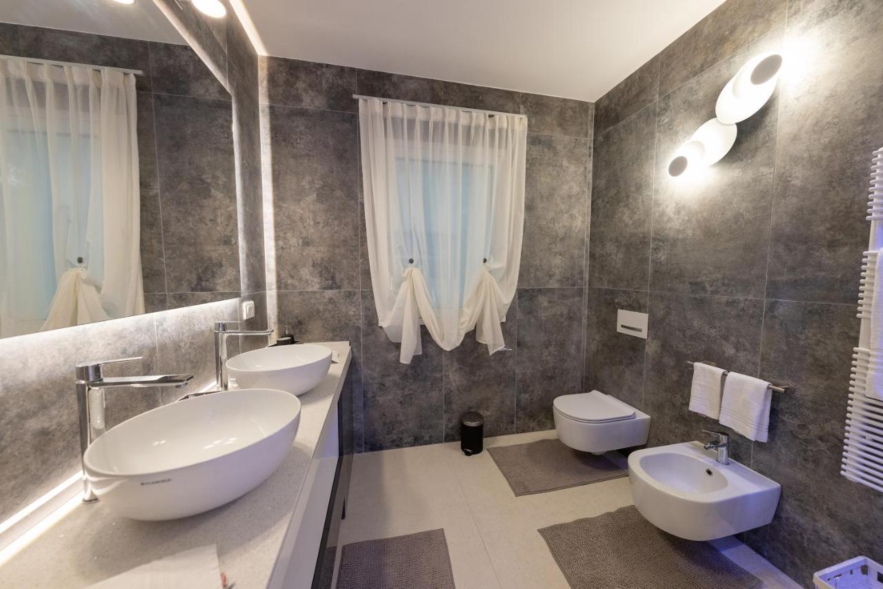 Magic Luxury Apartments Bardolino Ngoại thất bức ảnh